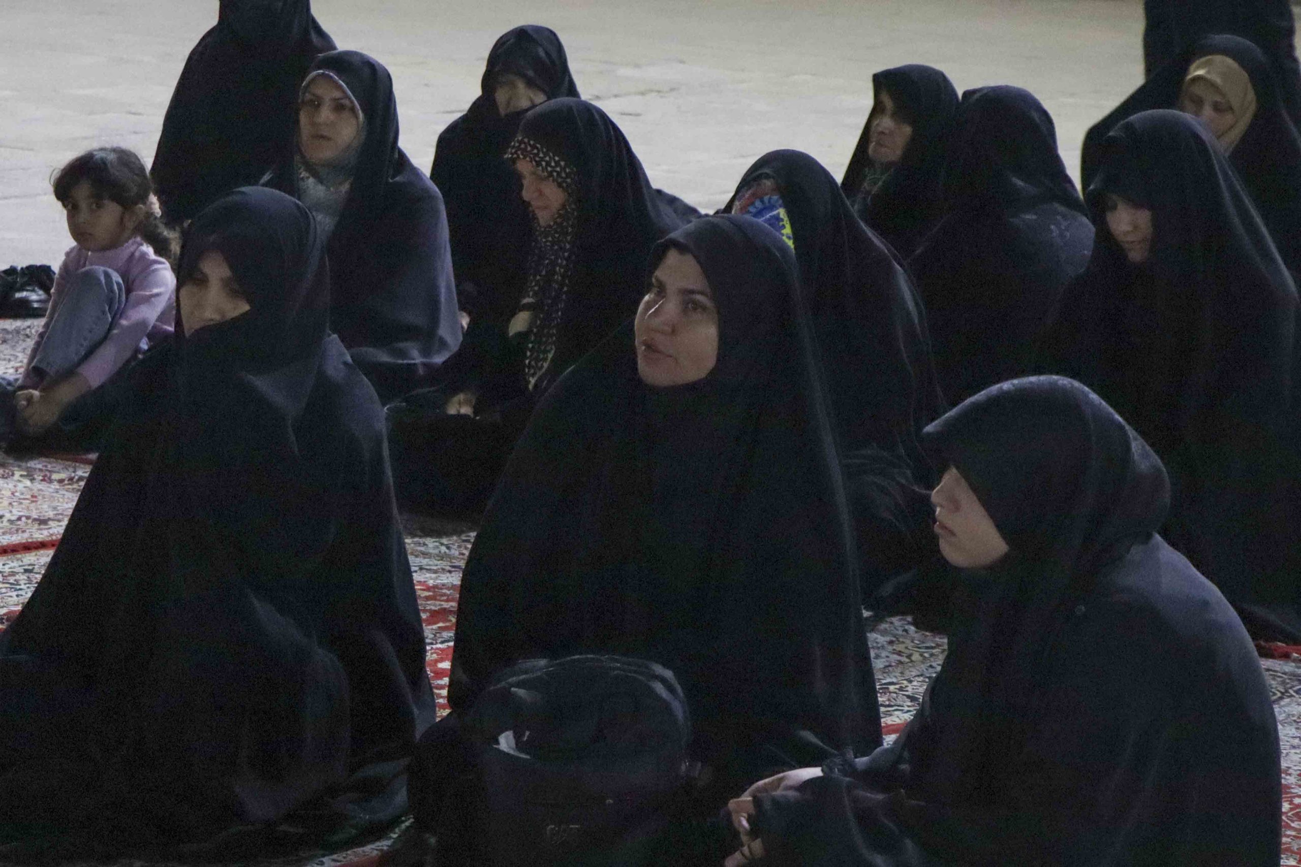 ویژهبرنامه «روایت آبان» در حرم مطهر شاهچراغ علیهالسلام برگزار شد / روایتگری از حادثه تروریستی و گرامیداشت شهیدان معصومه کرباسی و رضا عواضه 4aban 15 1 scaled - ویژهبرنامه «روایت آبان» در حرم مطهر شاهچراغ علیهالسلام برگزار شد / روایتگری از حادثه تروریستی و گرامیداشت شهیدان معصومه کرباسی و رضا عواضه