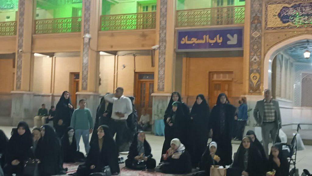 ویژهبرنامه «روایت آبان» در حرم مطهر شاهچراغ علیهالسلام برگزار شد / روایتگری از حادثه تروریستی و گرامیداشت شهیدان معصومه کرباسی و رضا عواضه 4aban 40 1 1024x578 - ویژهبرنامه «روایت آبان» در حرم مطهر شاهچراغ علیهالسلام برگزار شد / روایتگری از حادثه تروریستی و گرامیداشت شهیدان معصومه کرباسی و رضا عواضه