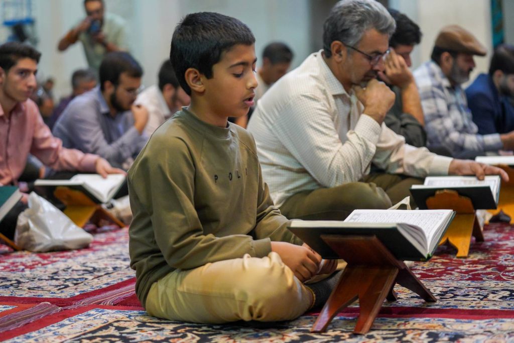 پانزدهمین محفل انس با قرآن کریم «بُشری» در حرم مطهر شاهچراغ(ع) برگزار شد FAE00915 1024x683 - پانزدهمین محفل انس با قرآن کریم «بُشری» در حرم مطهر شاهچراغ(ع) برگزار شد