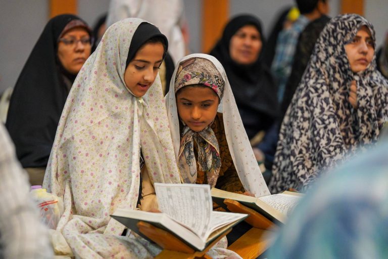 پانزدهمین محفل انس با قرآن کریم «بُشری» در حرم مطهر شاهچراغ(ع) برگزار شد