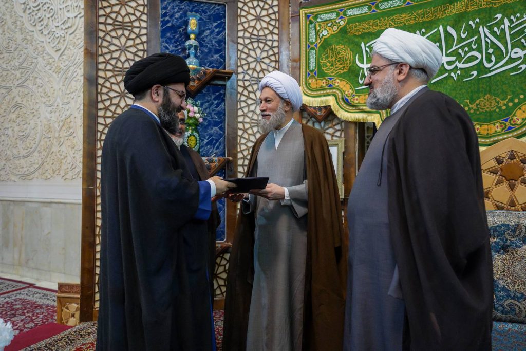 FAE01295 1024x683 - پانزدهمین محفل انس با قرآن کریم «بُشری» در حرم مطهر شاهچراغ(ع) برگزار شد