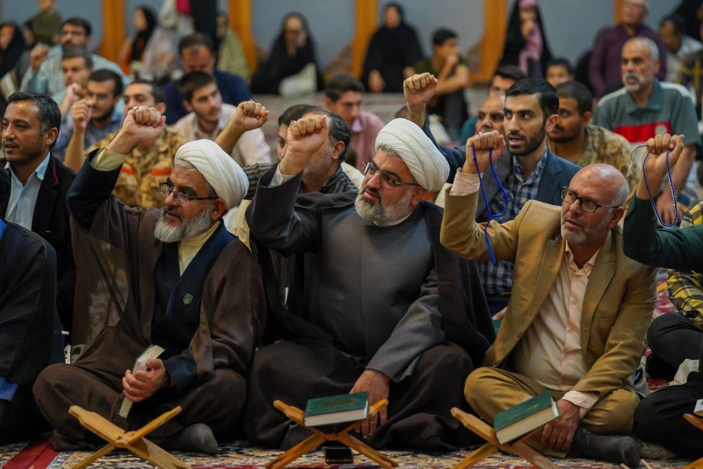 FAE01490 1024x683 - پانزدهمین محفل انس با قرآن کریم «بُشری» در حرم مطهر شاهچراغ(ع) برگزار شد