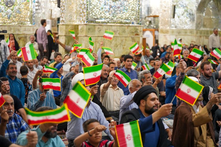 مراسم سالگرد شهادت بانوی شهیده؛ معصومه کرباسی در حرم مطهر حضرت شاهچراغ علیه السلام