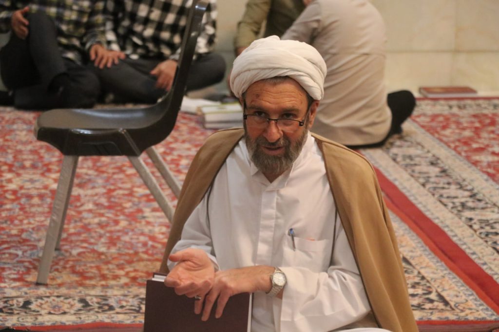 photo 2025 10 21 13 50 37 1024x682 - طرح «در مکتب امین ولایت» | طلاب مدرسه علمیه منصوریه در حرم مطهر حضرت شاهچراغ علیه‌السلام