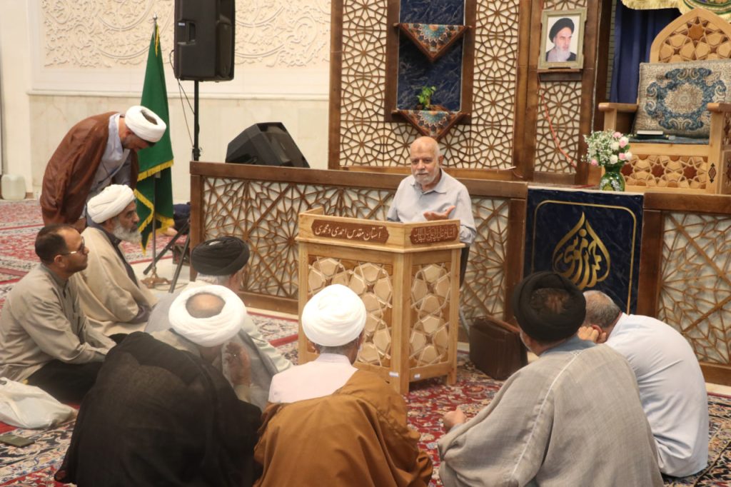 photo 2025 10 21 13 50 43 3 1024x682 - طرح «در مکتب امین ولایت» | طلاب مدرسه علمیه منصوریه در حرم مطهر حضرت شاهچراغ علیه‌السلام