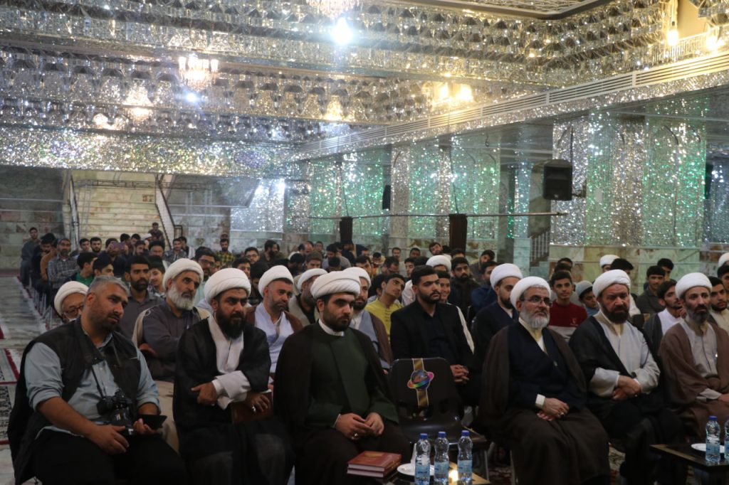 photo 2025 10 21 13 50 52 2 1024x682 - طرح «در مکتب امین ولایت» | طلاب مدرسه علمیه منصوریه در حرم مطهر حضرت شاهچراغ علیه‌السلام