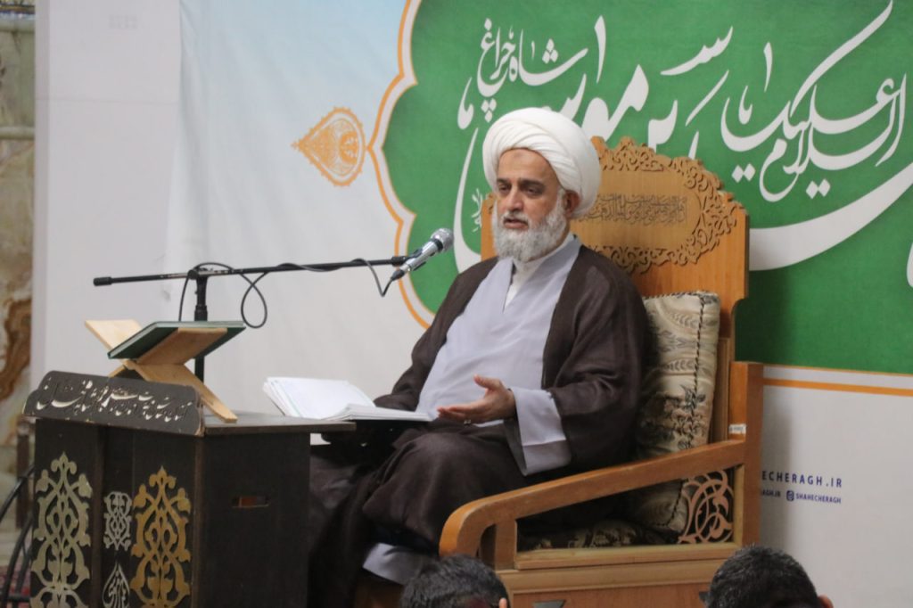 photo 2025 10 21 13 50 54 1024x682 - طرح «در مکتب امین ولایت» | طلاب مدرسه علمیه منصوریه در حرم مطهر حضرت شاهچراغ علیه‌السلام