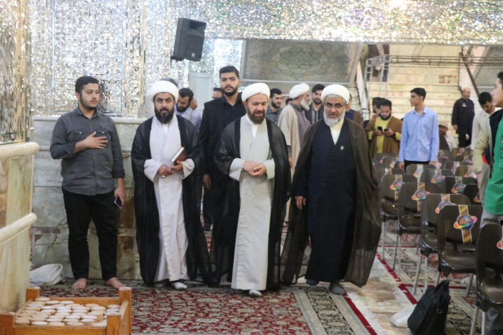 photo 2025 10 21 13 50 57 1024x682 - طرح «در مکتب امین ولایت» | طلاب مدرسه علمیه منصوریه در حرم مطهر حضرت شاهچراغ علیه‌السلام