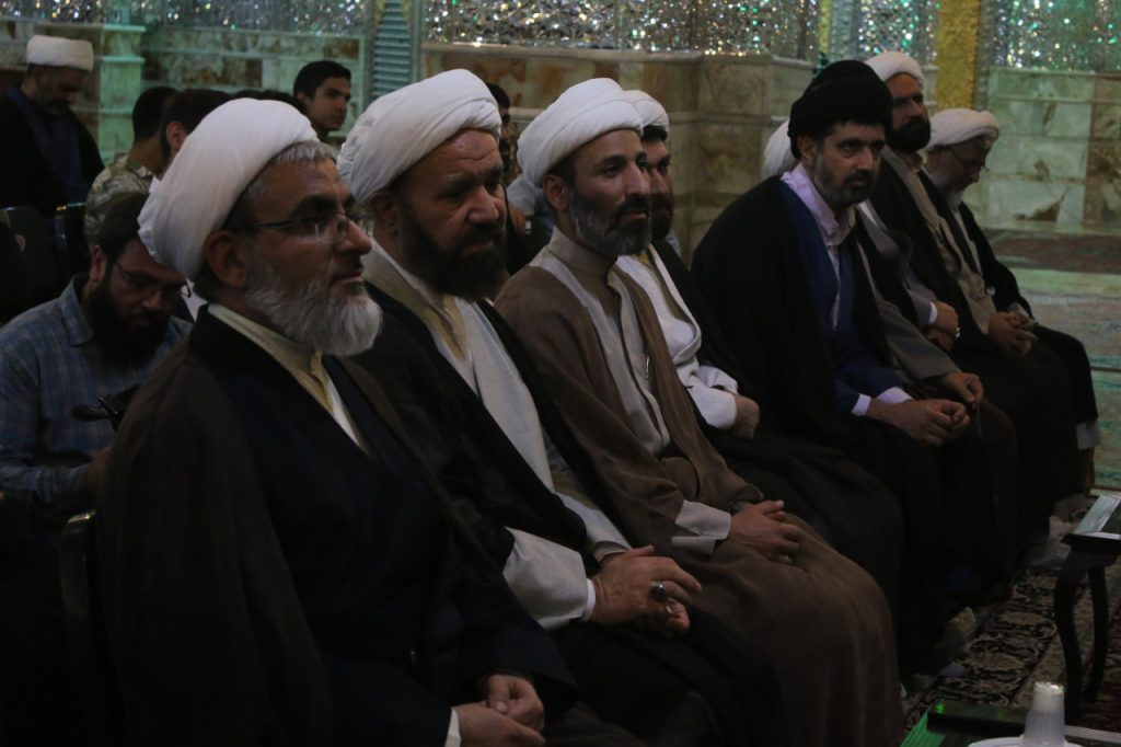 photo 2025 10 21 13 50 58 4 1024x682 - طرح «در مکتب امین ولایت» | طلاب مدرسه علمیه منصوریه در حرم مطهر حضرت شاهچراغ علیه‌السلام