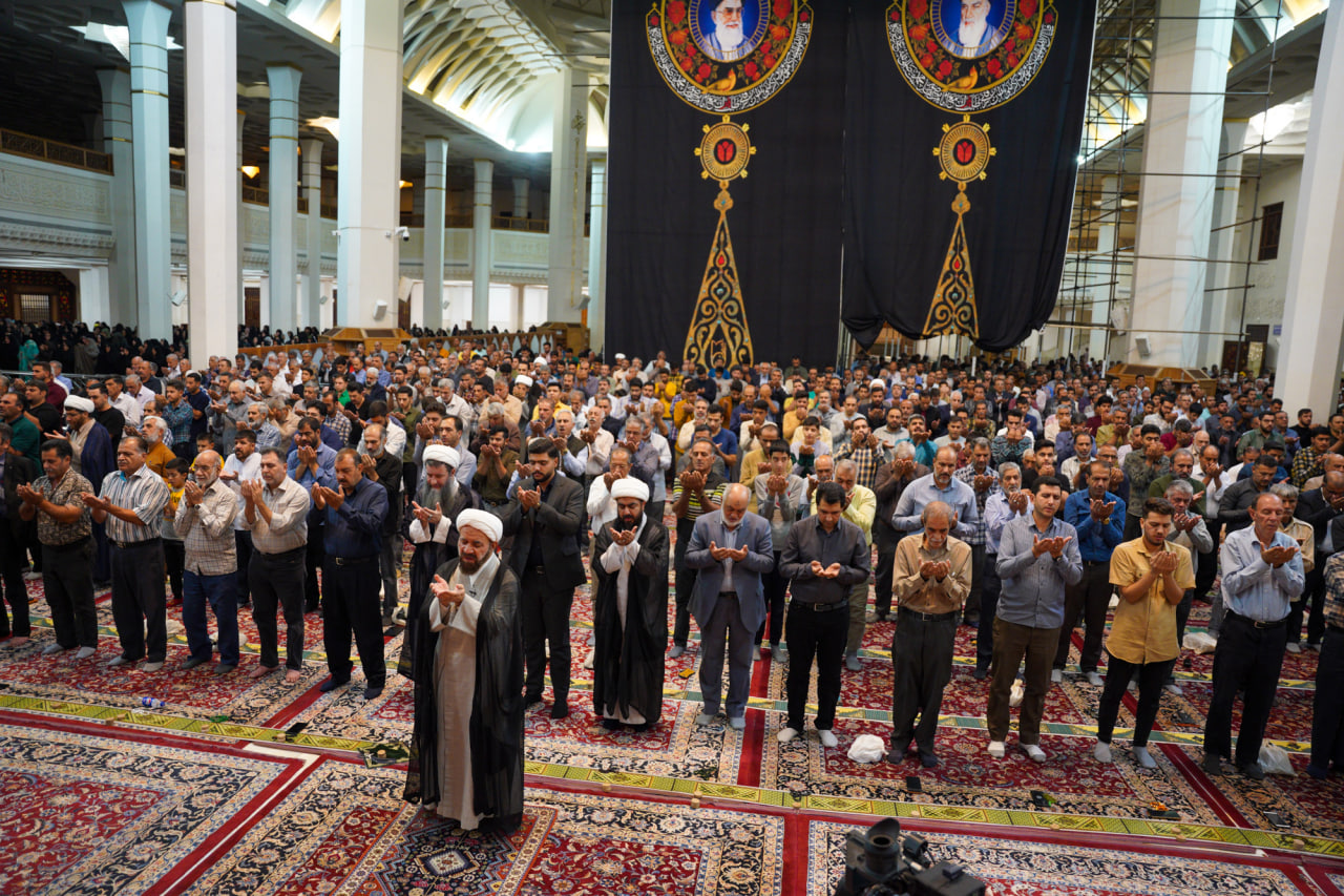 photo 2025 10 24 22 25 27 - سومین سالگرد شهدای حادثه حمله تروریستی به حرم مطهر حضرت شاهچراغ علیه‌السلام