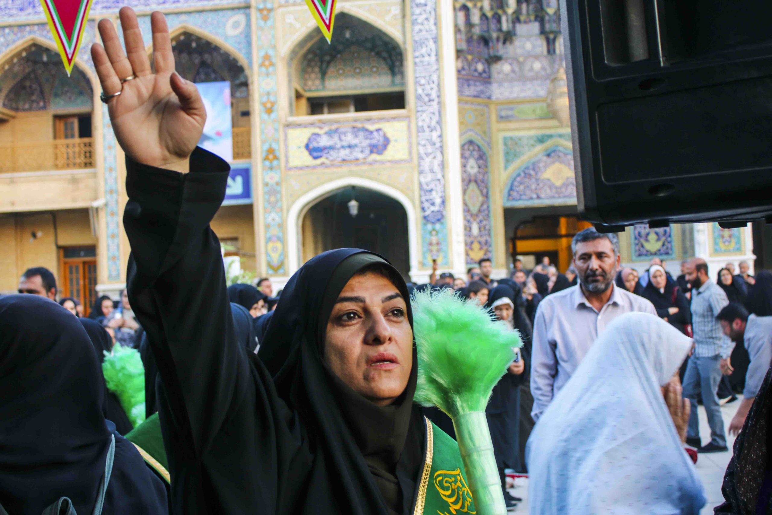 مراسم گلباران قبور مطهر شهدای آستان مقدس حضرت احمدبن موسیالکاظم(ع) shohada 33 2 scaled - مراسم گلباران قبور مطهر شهدای آستان مقدس حضرت احمدبن موسیالکاظم(ع)
