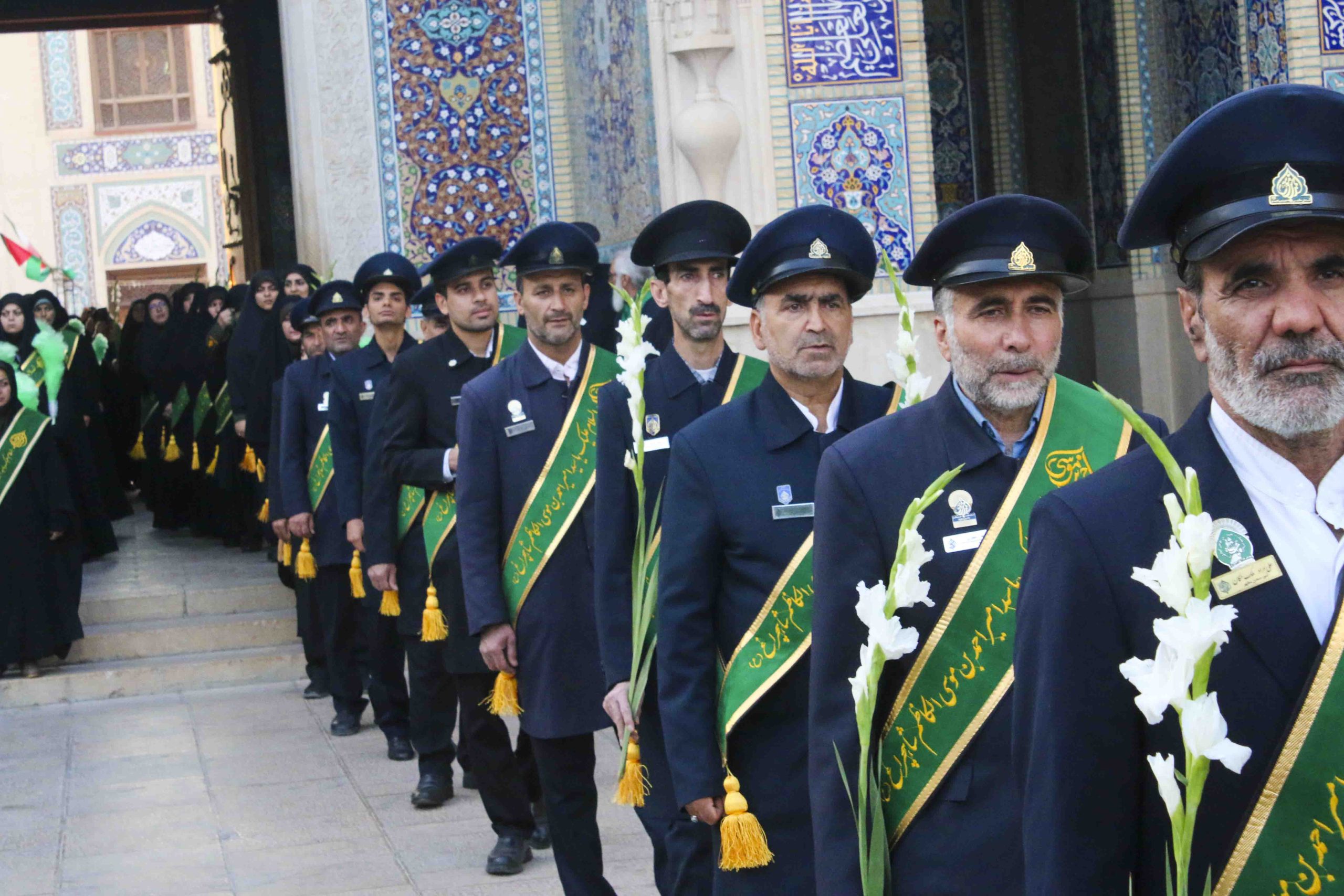 shohada 5 1 scaled - مراسم گلباران قبور مطهر شهدای آستان مقدس حضرت احمدبن موسی‌الکاظم(ع)