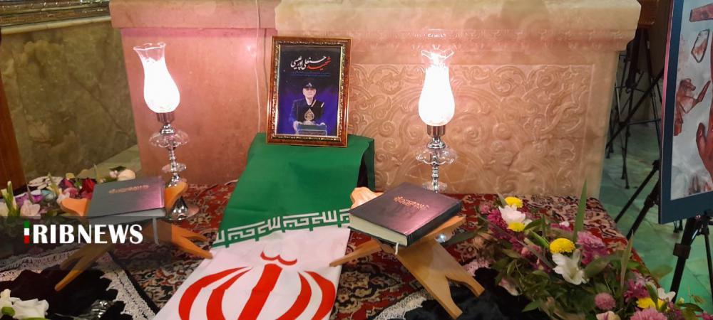 گالری عکس شهید حسنعلی پور عیسی شهید حسنعلی پورعیسی، یکی از خادمان افتخاری حرم مطهر حضرت شاهچراغ(ع) بود که در حادثه تروریستی در این حرم مطهر به شهادت رسید. این شهید بزرگوار به حسن خلق و رفتار حسنه شهرت داشت