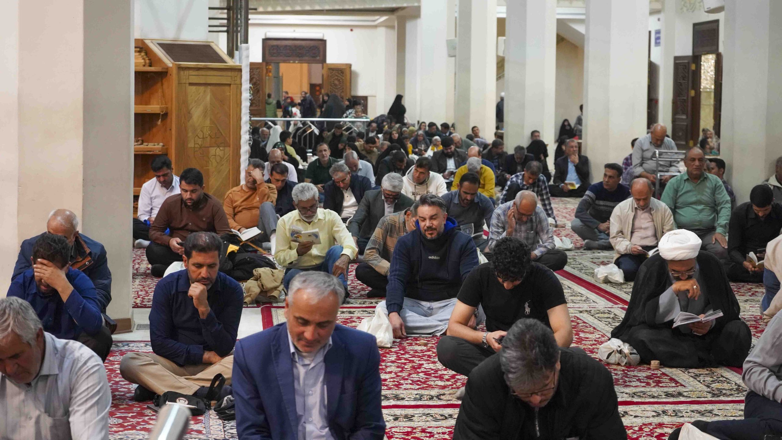 حالوهوای معنوی حرم مطهر حضرت شاهچراغ علیهالسلام در ۲۲ آبان ۱۴۰۴ شاهچراغ 27 scaled - حالوهوای معنوی حرم مطهر حضرت شاهچراغ علیهالسلام در ۲۲ آبان ۱۴۰۴