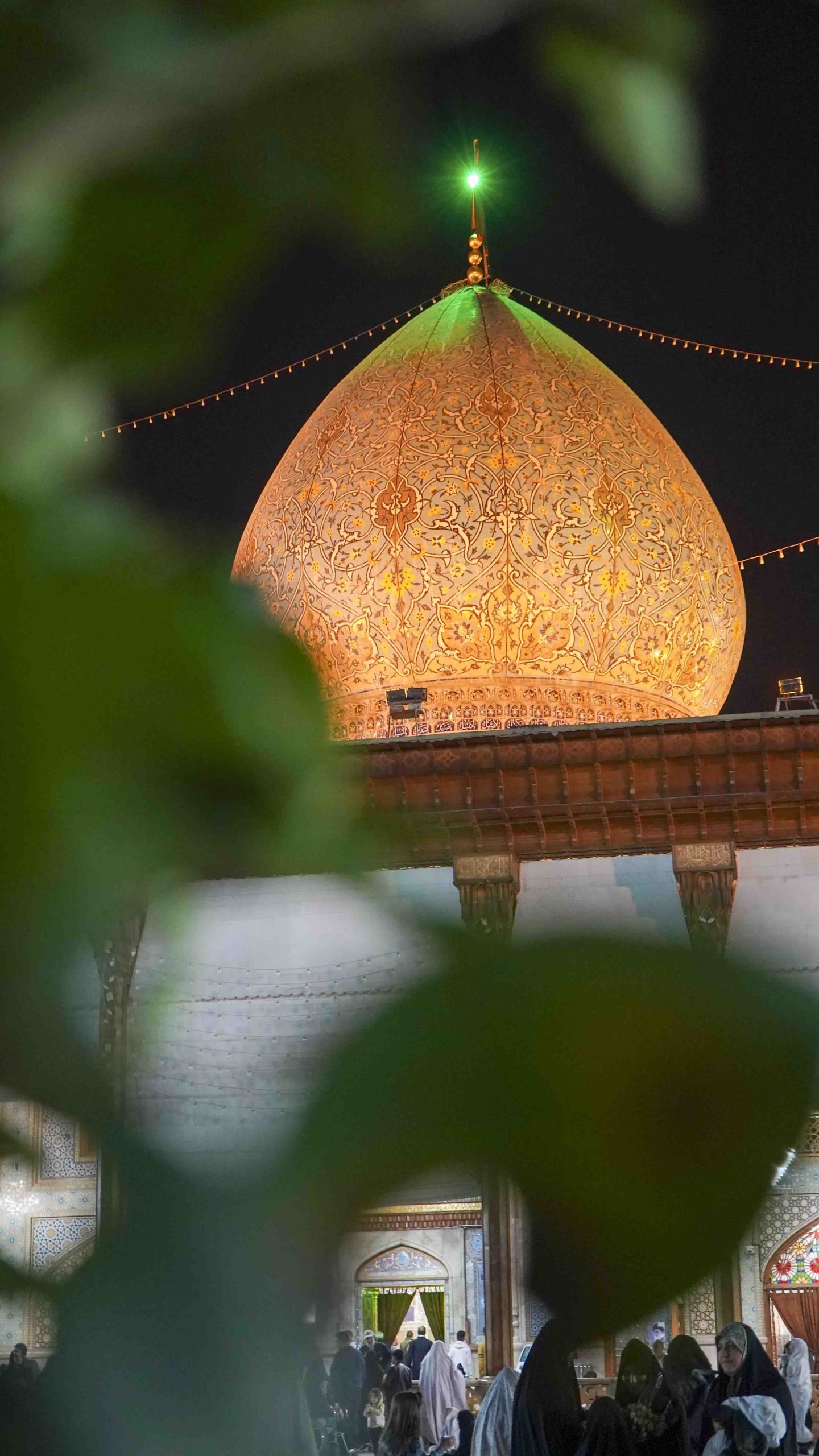 حالوهوای معنوی حرم مطهر حضرت شاهچراغ علیهالسلام در ۲۲ آبان ۱۴۰۴ شاهچراغ 32 scaled - حالوهوای معنوی حرم مطهر حضرت شاهچراغ علیهالسلام در ۲۲ آبان ۱۴۰۴