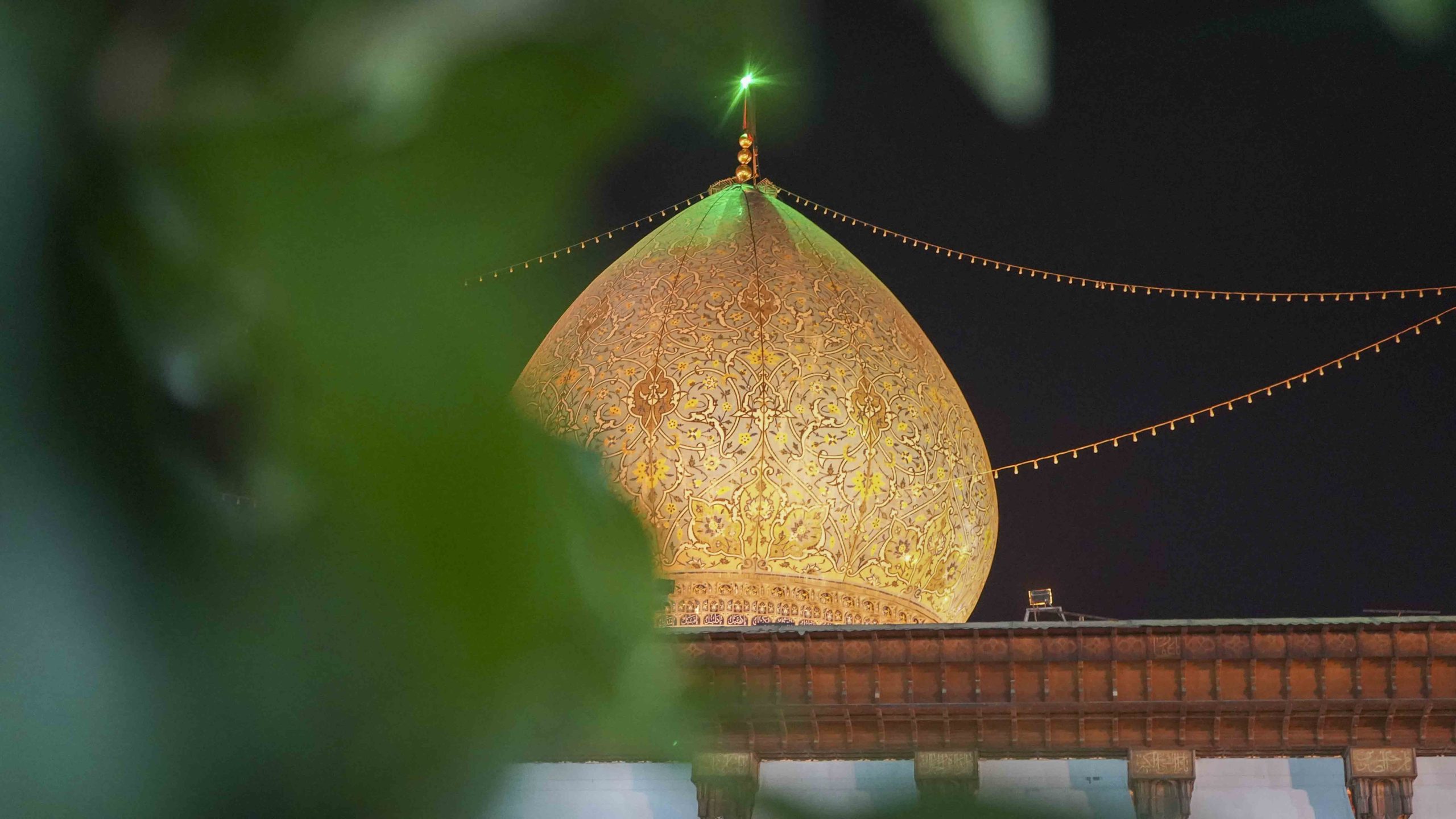 حالوهوای معنوی حرم مطهر حضرت شاهچراغ علیهالسلام در ۲۲ آبان ۱۴۰۴ شاهچراغ 33 scaled - حالوهوای معنوی حرم مطهر حضرت شاهچراغ علیهالسلام در ۲۲ آبان ۱۴۰۴