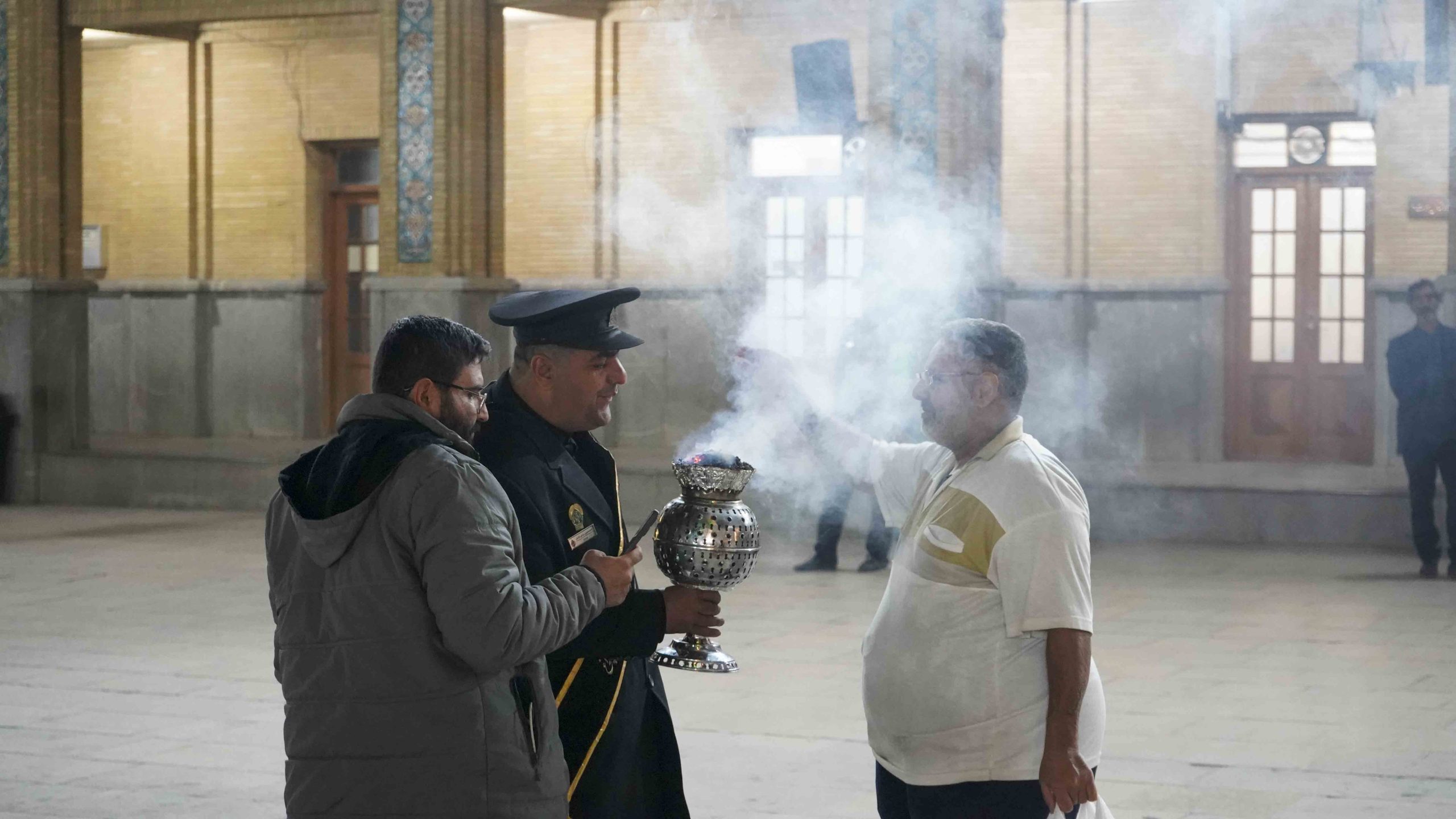حالوهوای معنوی حرم مطهر حضرت شاهچراغ علیهالسلام در ۲۲ آبان ۱۴۰۴ شاهچراغ 4 scaled - حالوهوای معنوی حرم مطهر حضرت شاهچراغ علیهالسلام در ۲۲ آبان ۱۴۰۴