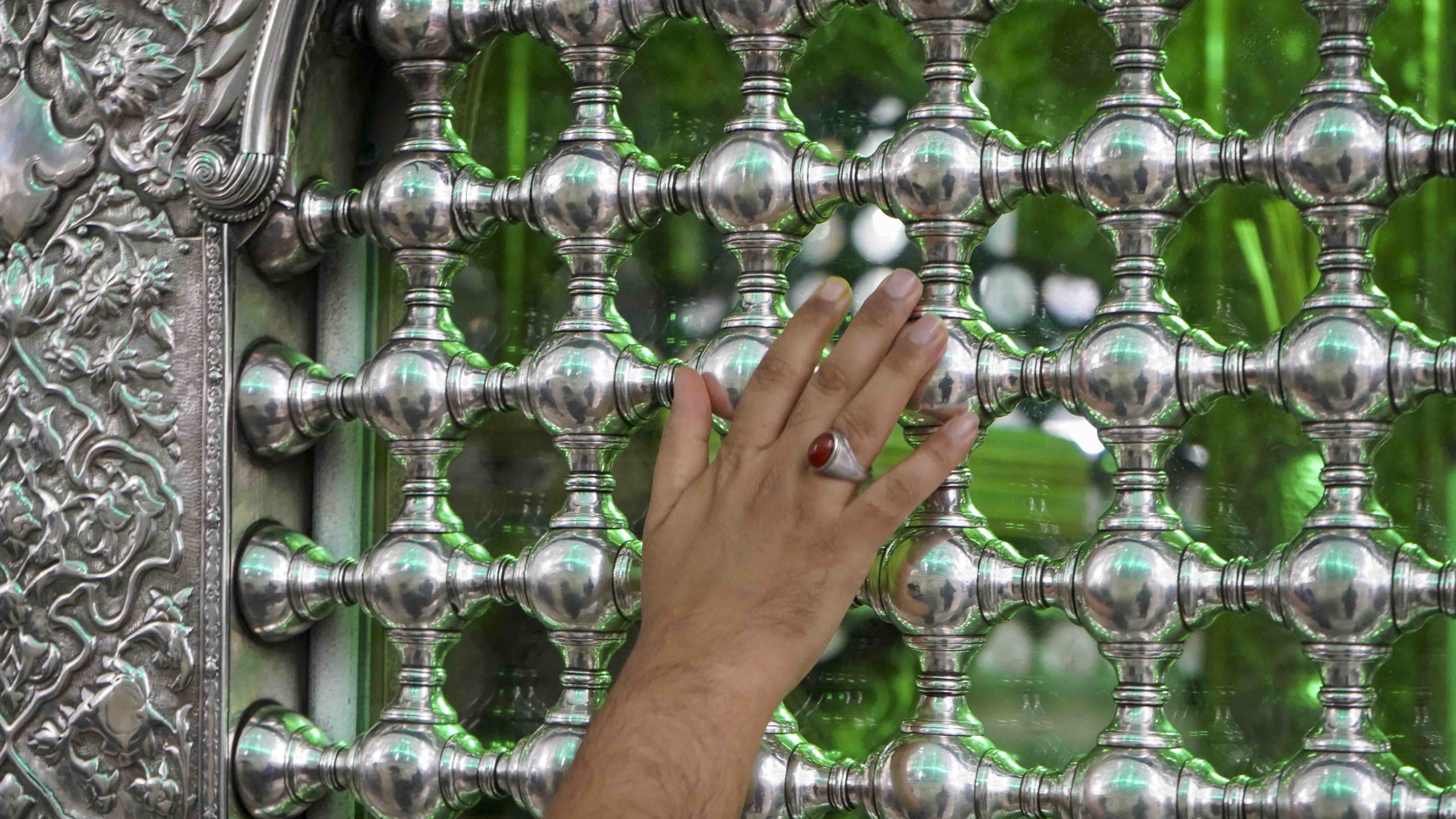 حالوهوای معنوی حرم مطهر حضرت شاهچراغ علیهالسلام در ۲۲ آبان ۱۴۰۴ شاهچراغ 6 scaled - حالوهوای معنوی حرم مطهر حضرت شاهچراغ علیهالسلام در ۲۲ آبان ۱۴۰۴