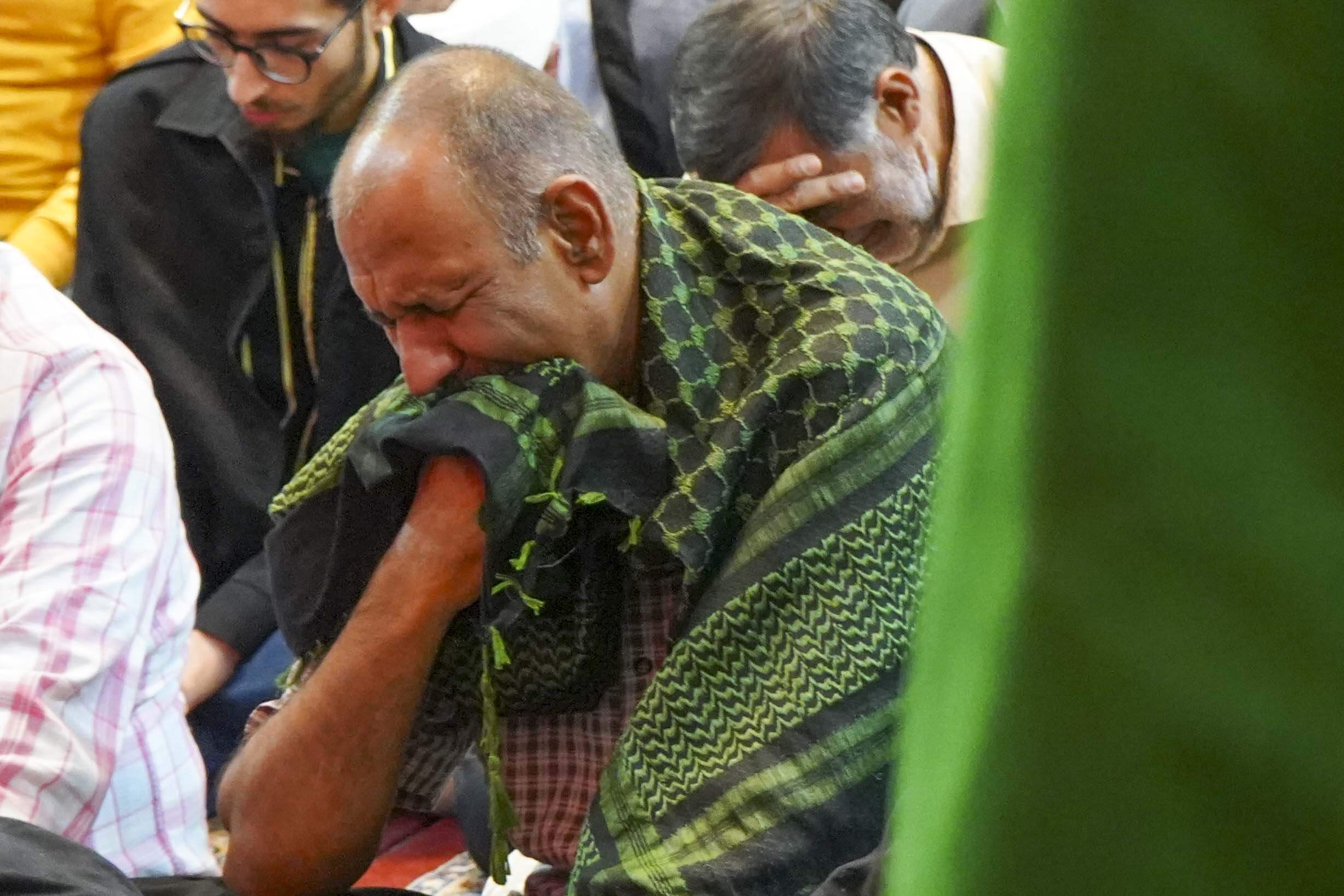 فاطمیه 14 - دومین شب از مراسم سوگواری شهادت حضرت زهرا سلام الله علیها در حرم مطهر حضرت شاهچراغ علیه السلام