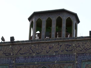 نقاره زنی حرم مطهر حضرت شاهچراغ (ع) به مناسبت میلاد حضرت زینب علیهاالسلام