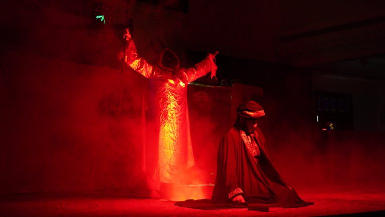 نمایش نور و صدای «آغاز بی پایان» ؛ روایتی از شهادت حضرت زهرا علیهاالسلام