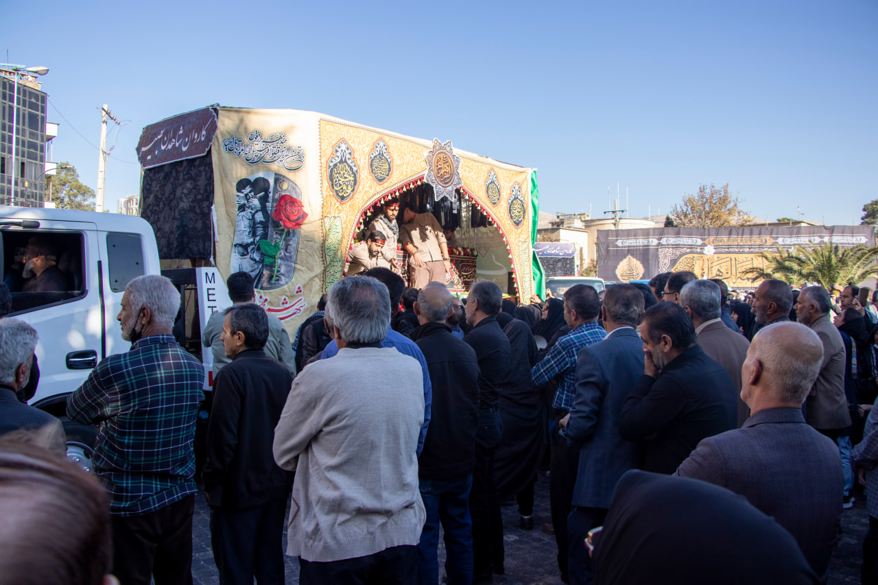 photo 2025 11 24 11 07 44 2 - تصاویر / تشییع پیکر مطهر شهدای گمنام در شیراز سومین حرم اهل بیت علیهم السلام