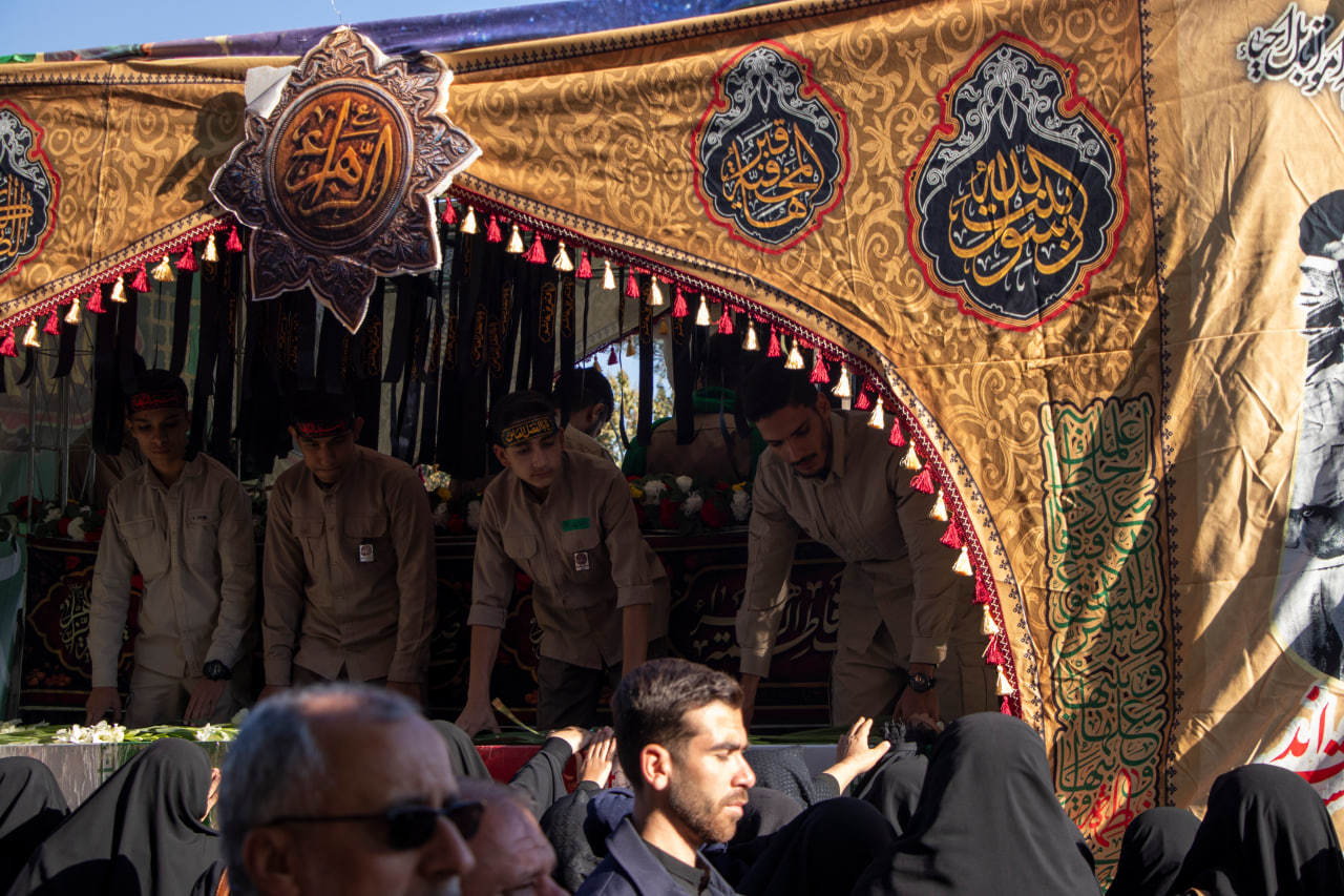 photo 2025 11 24 11 07 44 - تصاویر / تشییع پیکر مطهر شهدای گمنام در شیراز سومین حرم اهل بیت علیهم السلام