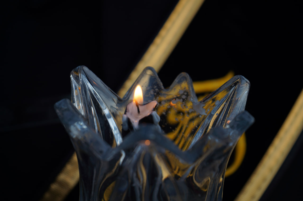 photo 2025 11 24 20 23 49 - آیین لاله گردانی و عزاداری شام شهادت حضرت فاطمه سلام الله علیها در حرم مطهر حضرت شاهچراغ علیه السلام