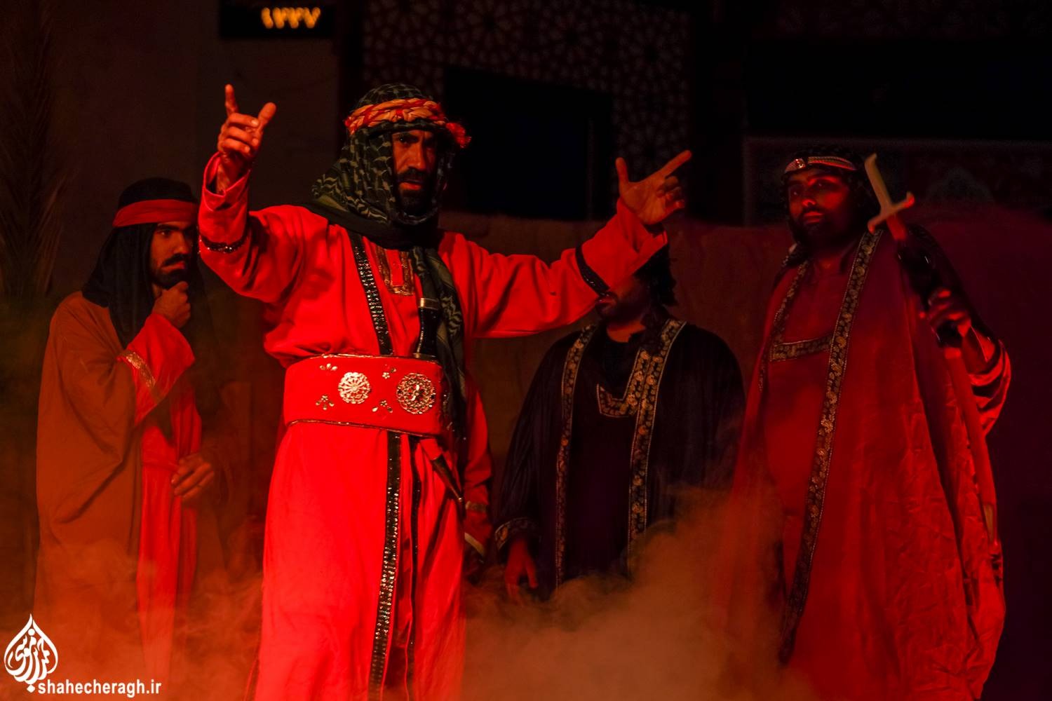 pic232112FAE02469 2 11zon - نمایش «آغاز بی پایان»، در حرم مطهر حضرت شاهچراغ علیه السلام