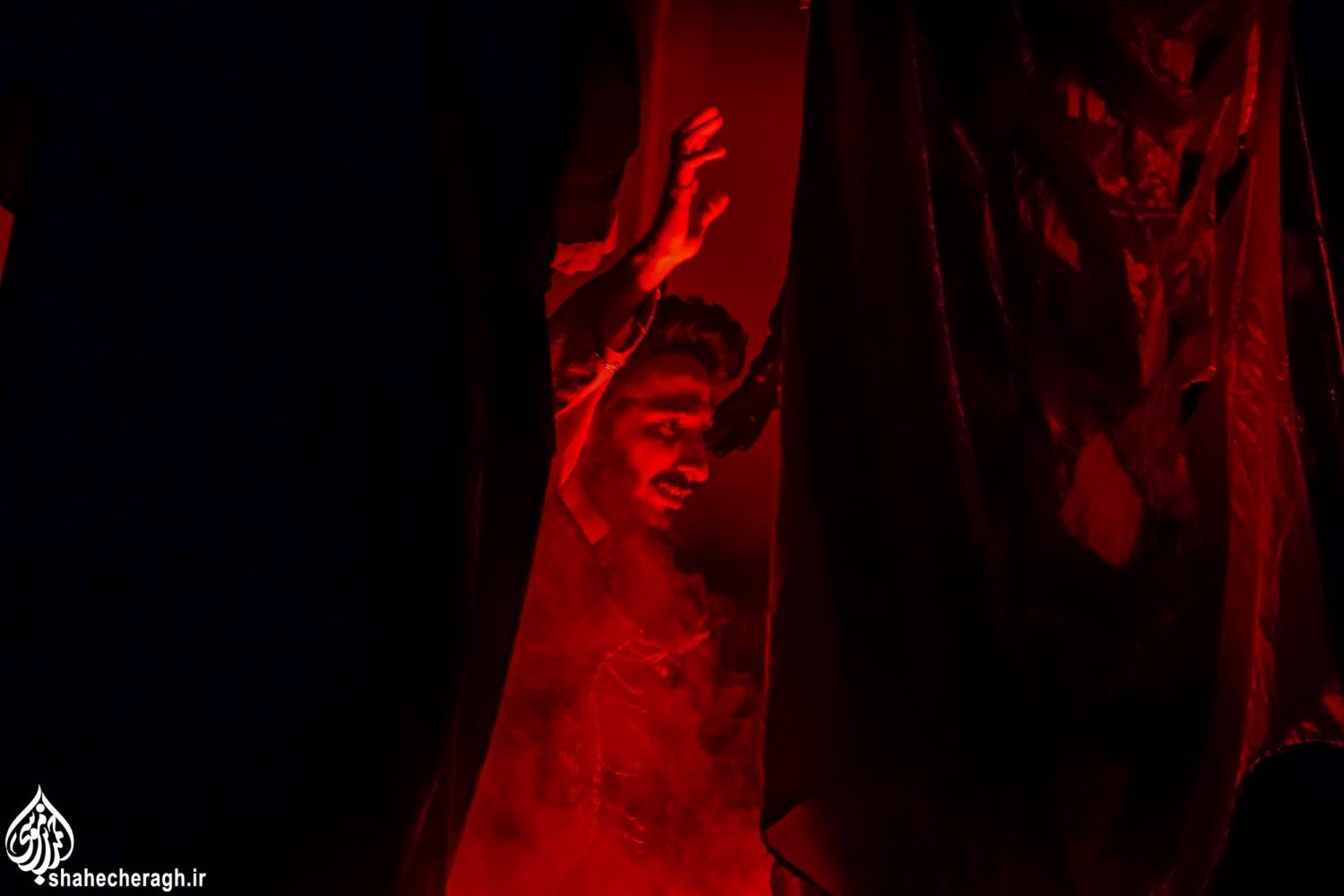 pic232116FAE02655 18 11zon - نمایش «آغاز بی پایان»، در حرم مطهر حضرت شاهچراغ علیه السلام