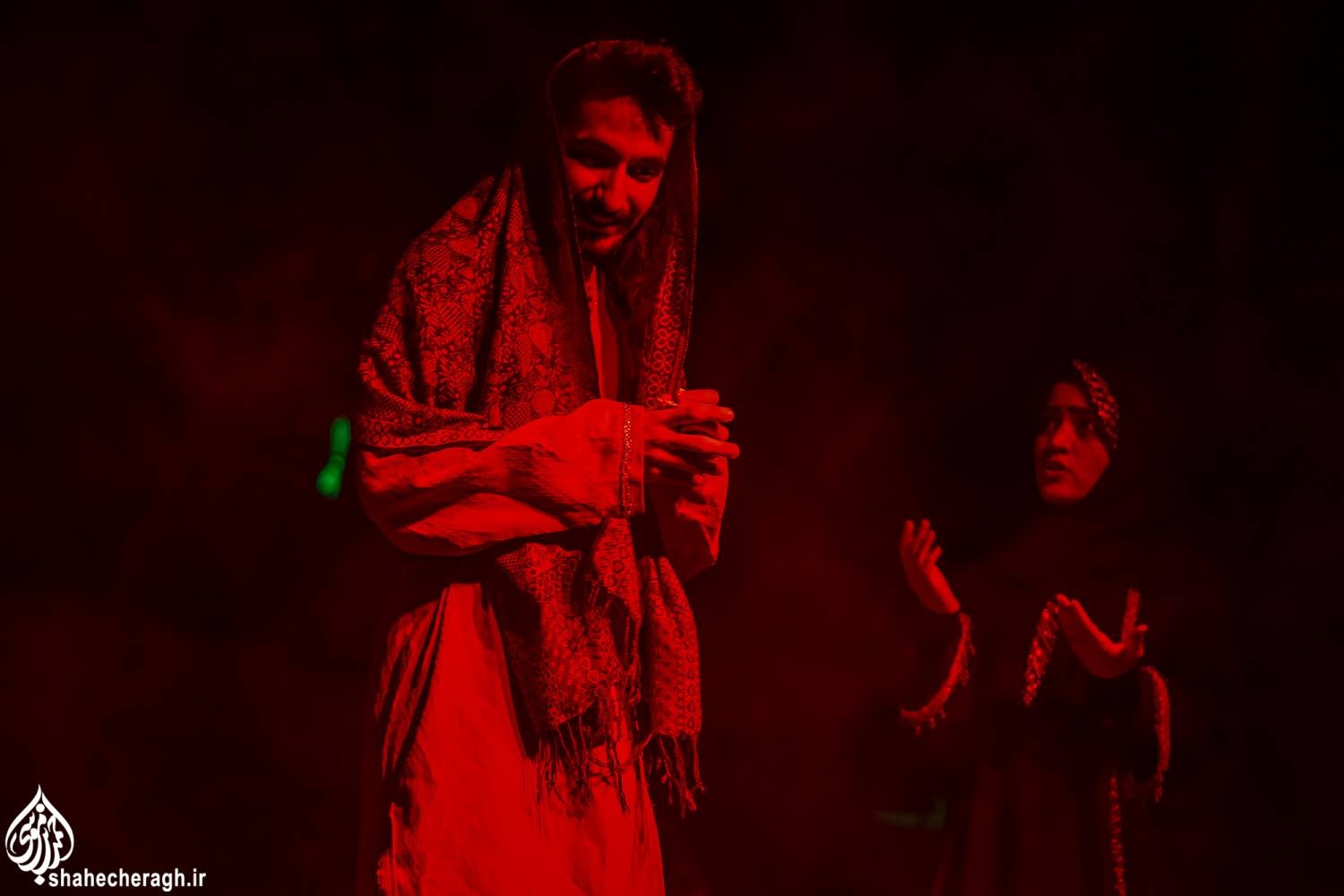 pic232121FAE02835 14 11zon - نمایش «آغاز بی پایان»، در حرم مطهر حضرت شاهچراغ علیه السلام