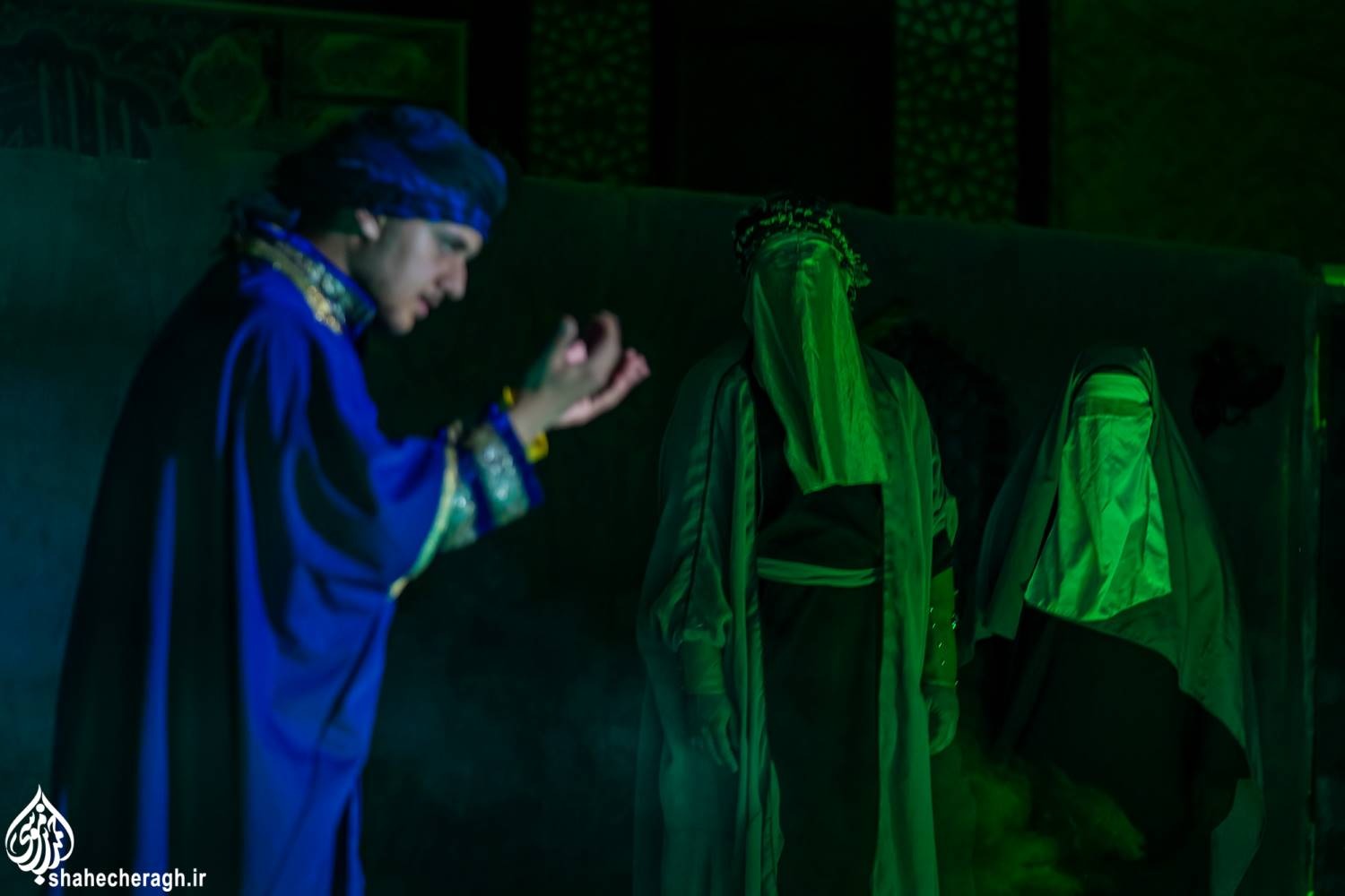 pic232123FAE02885 13 11zon - نمایش «آغاز بی پایان»، در حرم مطهر حضرت شاهچراغ علیه السلام