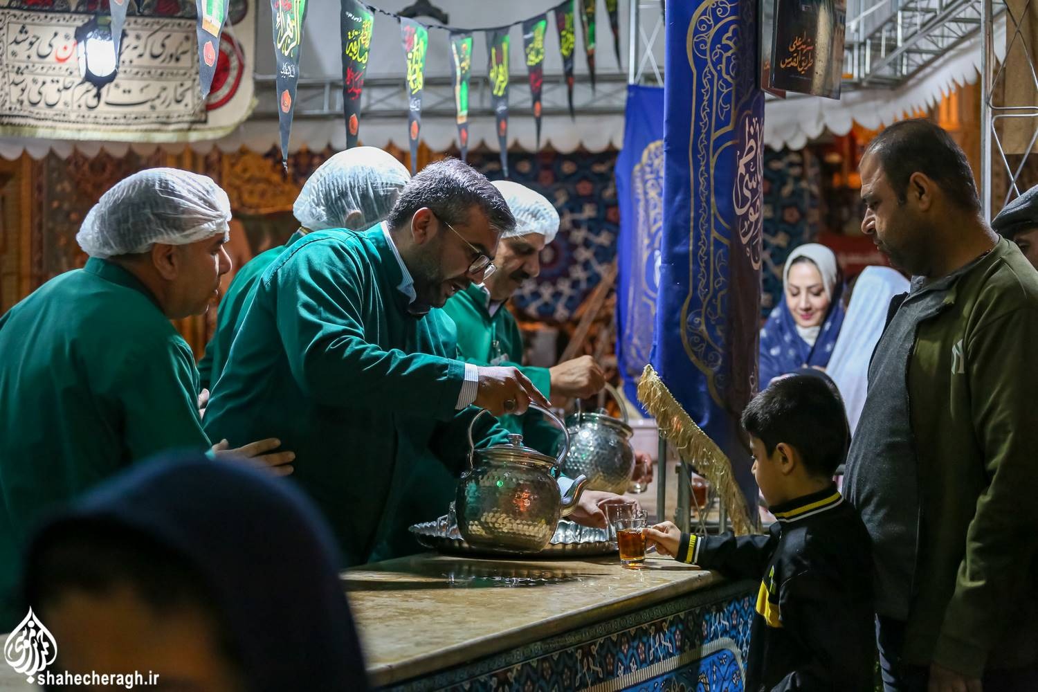 pic232142z 2 20 11zon - نمایش «آغاز بی پایان»، در حرم مطهر حضرت شاهچراغ علیه السلام