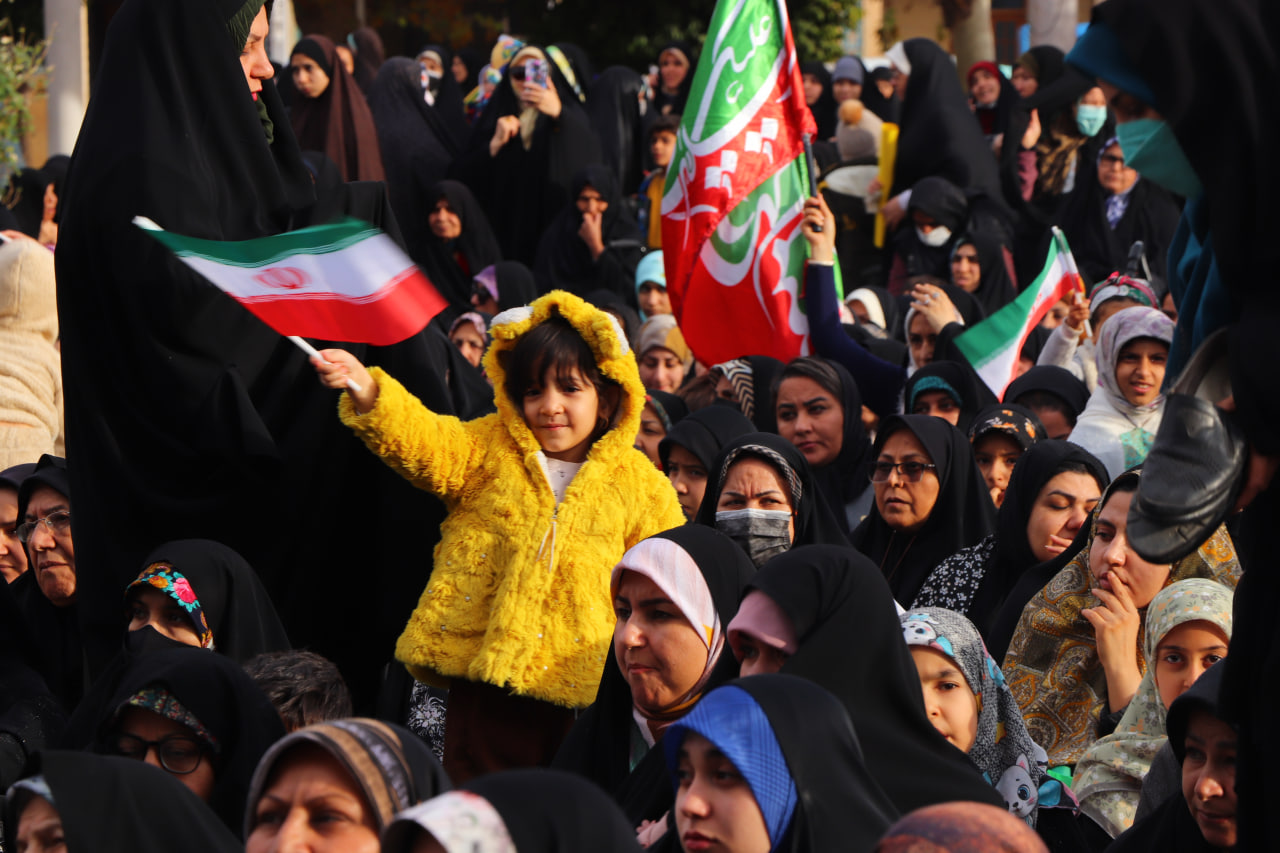 photo 2025 12 10 20 09 12 4 - میثاق فاطمی | اجتماع بزرگ بانوان مدافع حریم عفاف، حجاب و خانواده به‌مناسبت ولادت باسعادت حضرت فاطمة الزهرا سلام الله علیها در حرم مطهر حضرت شاهچراغ علیه السلام