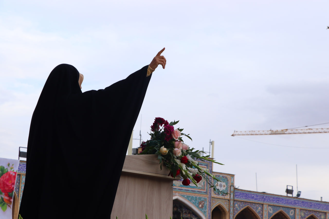 photo 2025 12 10 20 09 18 1 - میثاق فاطمی | اجتماع بزرگ بانوان مدافع حریم عفاف، حجاب و خانواده به‌مناسبت ولادت باسعادت حضرت فاطمة الزهرا سلام الله علیها در حرم مطهر حضرت شاهچراغ علیه السلام