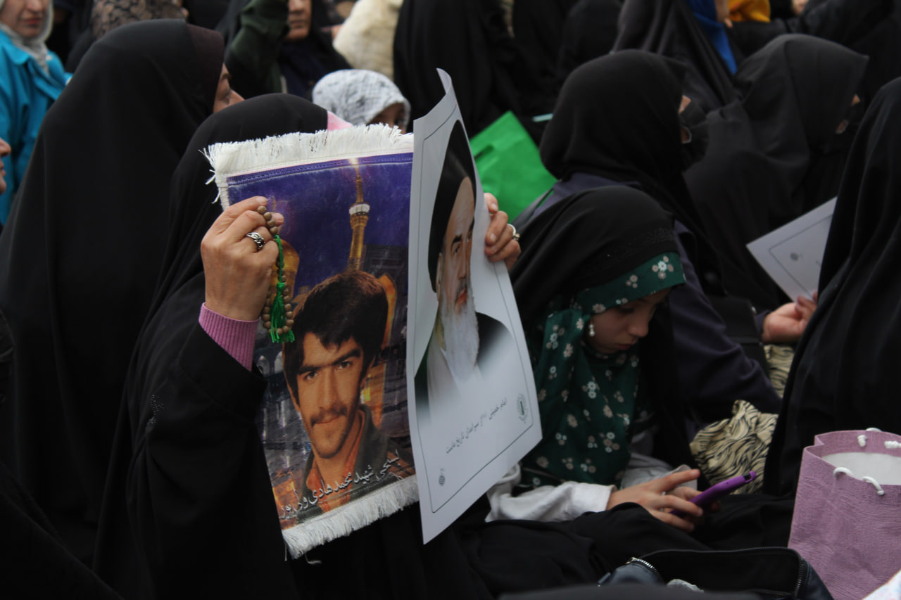 photo 2025 12 10 21 13 21 2 - میثاق فاطمی | اجتماع بزرگ بانوان مدافع حریم عفاف، حجاب و خانواده به‌مناسبت ولادت باسعادت حضرت فاطمة الزهرا سلام الله علیها در حرم مطهر حضرت شاهچراغ علیه السلام