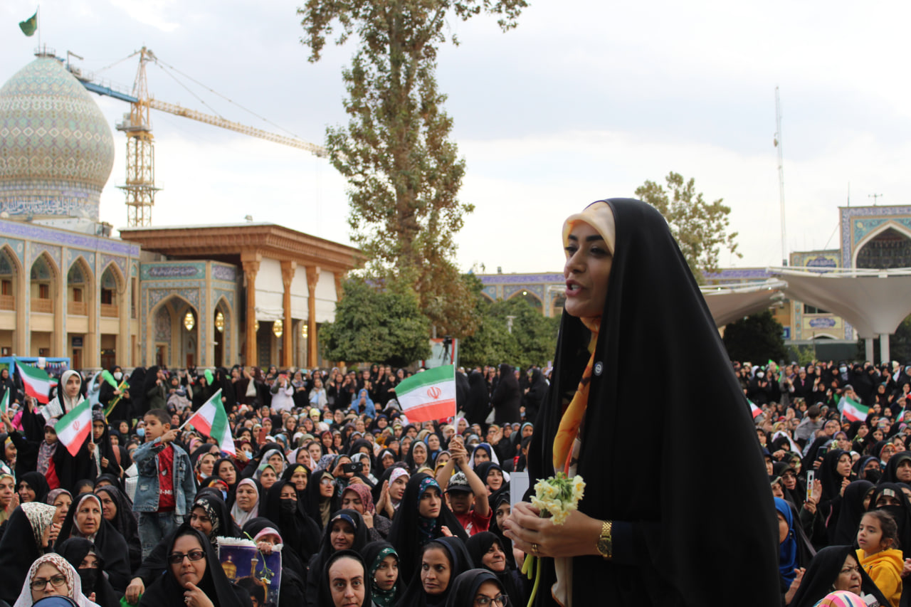 photo 2025 12 10 21 13 22 - میثاق فاطمی | اجتماع بزرگ بانوان مدافع حریم عفاف، حجاب و خانواده به‌مناسبت ولادت باسعادت حضرت فاطمة الزهرا سلام الله علیها در حرم مطهر حضرت شاهچراغ علیه السلام