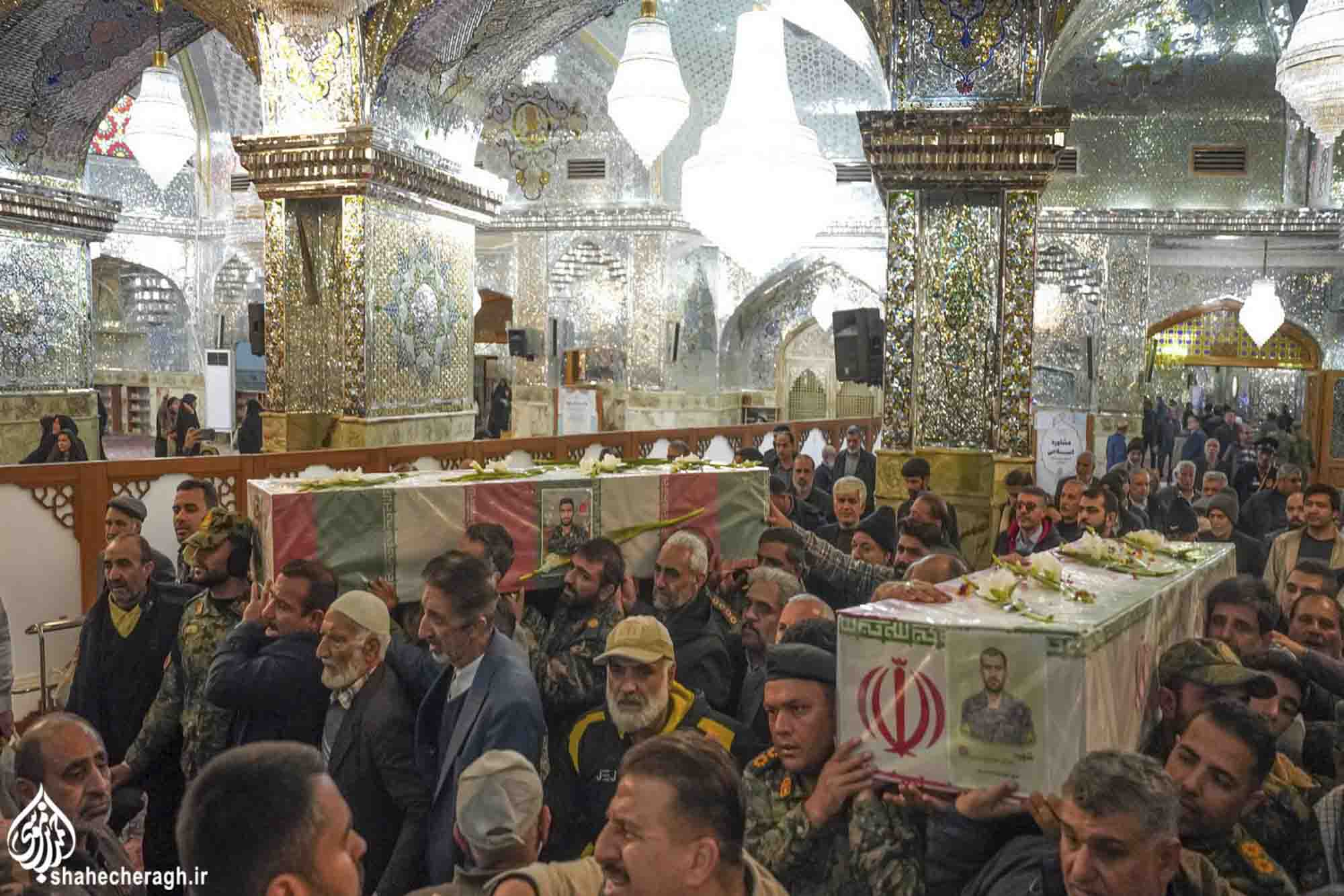 شهید حرم شاهچراغ علیه السلام 10 - تشییع شهیدان استوار یکم مسلم مهدوی&zwnj; نسب و استوار یکم مسلم قاسم عزیزی در سوّمین حرم اهل&zwnj;بیت علیهم السلام