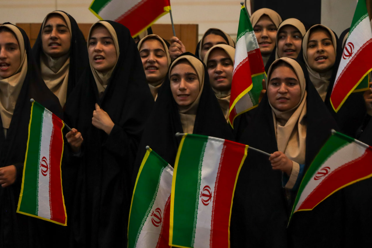 photo 2026 02 08 07 19 38 - تصاویر / میثاق انقلابی ؛ دومین آیین و اجتماع بزرگ بانوان مدافع ولایت در حرم مطهر حضرت شاهچراغ علیه السلام