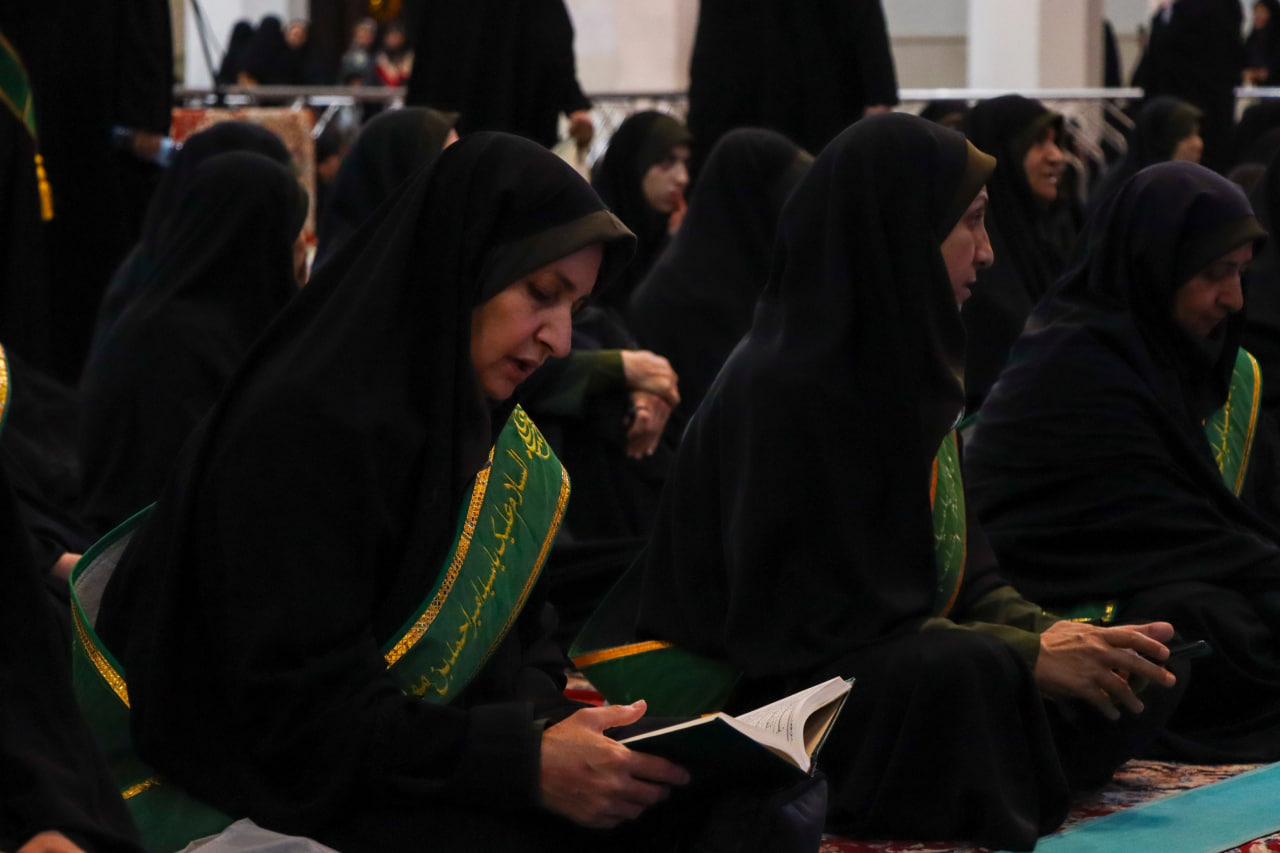 photo 2026 02 08 07 19 41 - تصاویر / میثاق انقلابی ؛ دومین آیین و اجتماع بزرگ بانوان مدافع ولایت در حرم مطهر حضرت شاهچراغ علیه السلام