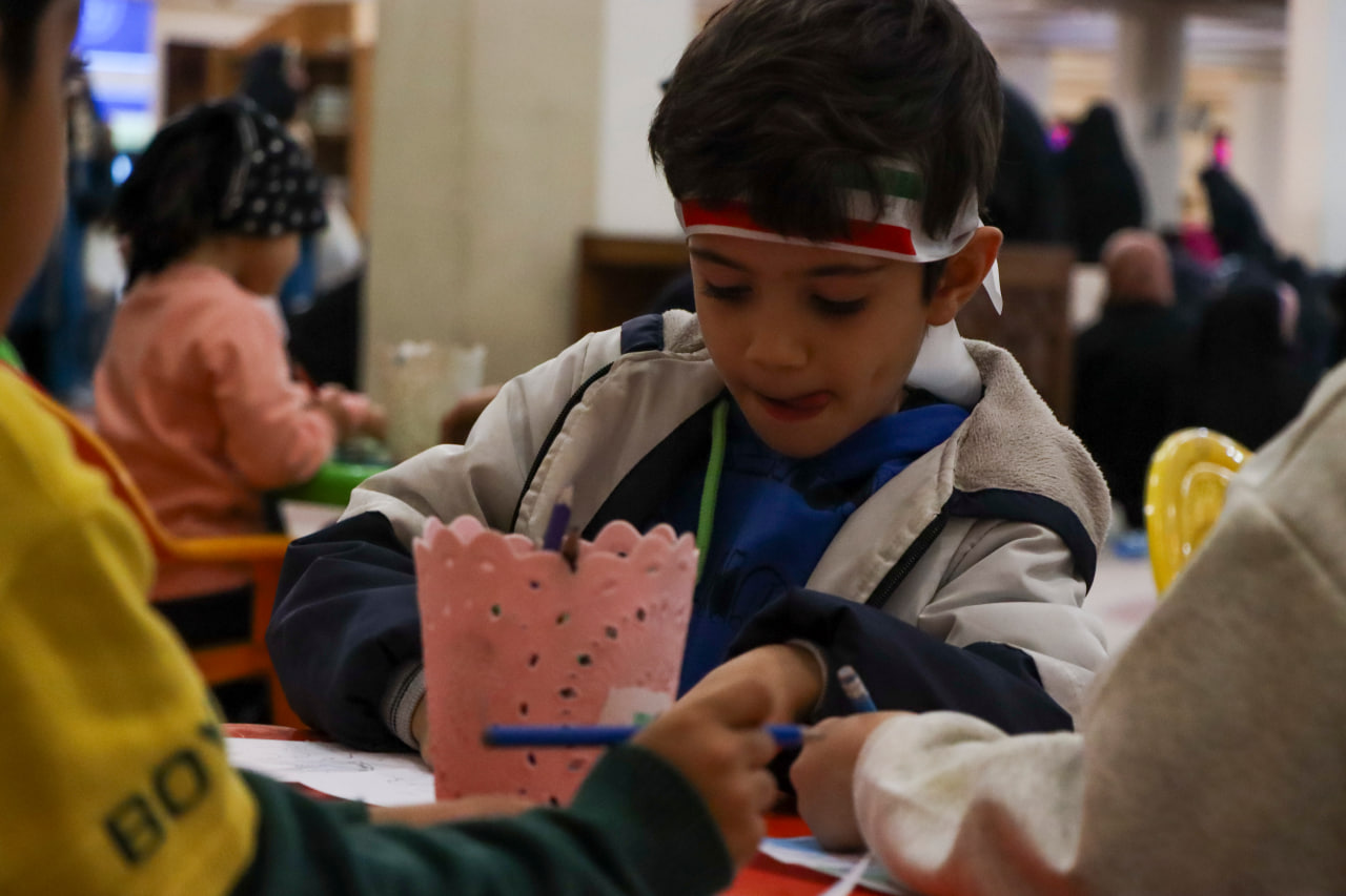 photo 2026 02 08 07 20 04 - تصاویر / میثاق انقلابی ؛ دومین آیین و اجتماع بزرگ بانوان مدافع ولایت در حرم مطهر حضرت شاهچراغ علیه السلام