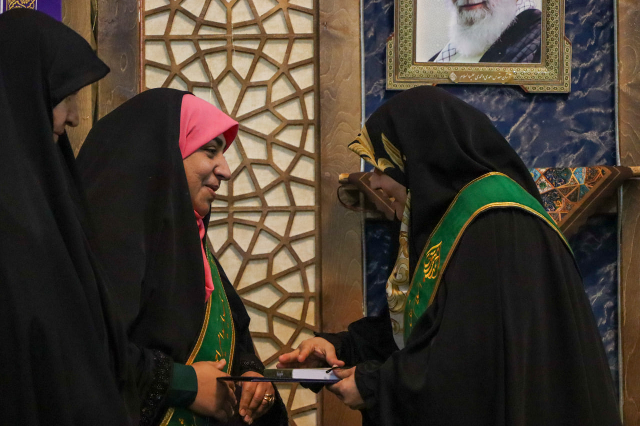 photo 2026 02 08 07 20 16 - تصاویر / میثاق انقلابی ؛ دومین آیین و اجتماع بزرگ بانوان مدافع ولایت در حرم مطهر حضرت شاهچراغ علیه السلام