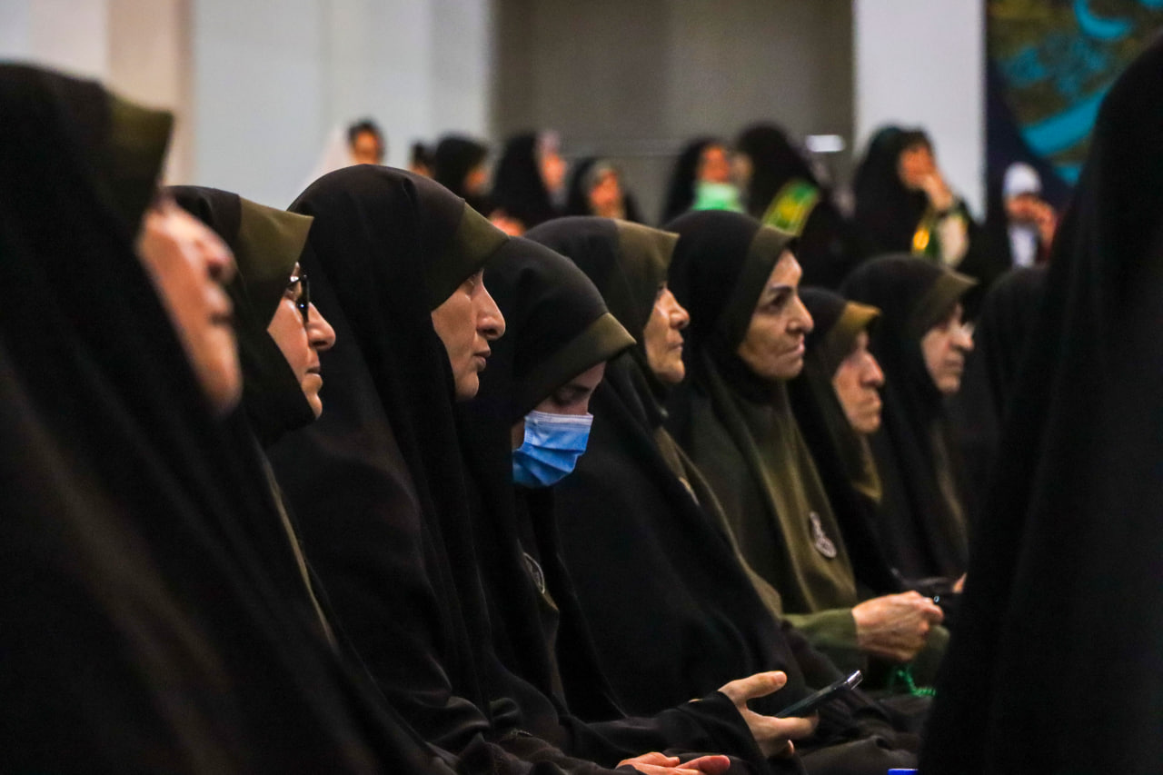 photo 2026 02 08 07 20 29 2 - تصاویر / میثاق انقلابی ؛ دومین آیین و اجتماع بزرگ بانوان مدافع ولایت در حرم مطهر حضرت شاهچراغ علیه السلام
