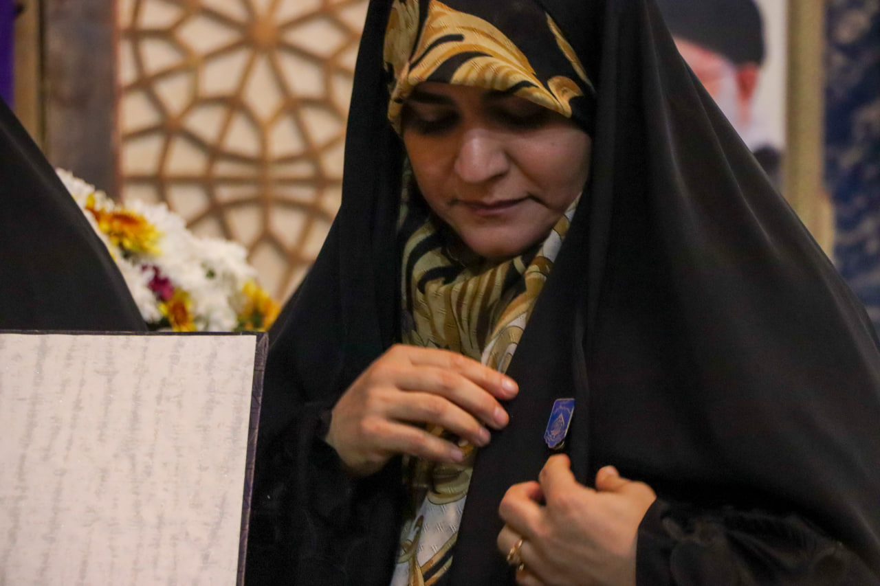 photo 2026 02 08 07 20 33 - تصاویر / میثاق انقلابی ؛ دومین آیین و اجتماع بزرگ بانوان مدافع ولایت در حرم مطهر حضرت شاهچراغ علیه السلام