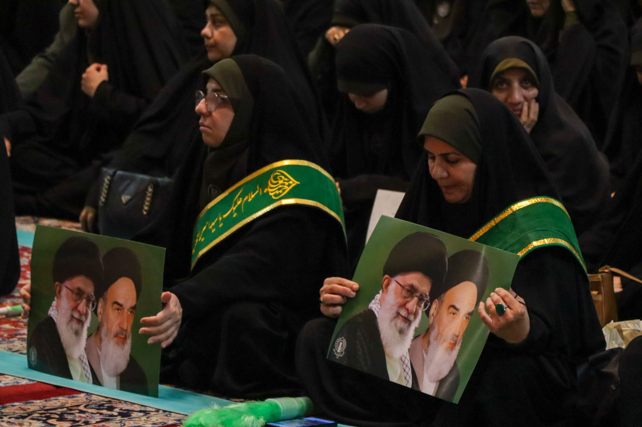 photo 2026 02 08 07 20 39 - تصاویر / میثاق انقلابی ؛ دومین آیین و اجتماع بزرگ بانوان مدافع ولایت در حرم مطهر حضرت شاهچراغ علیه السلام