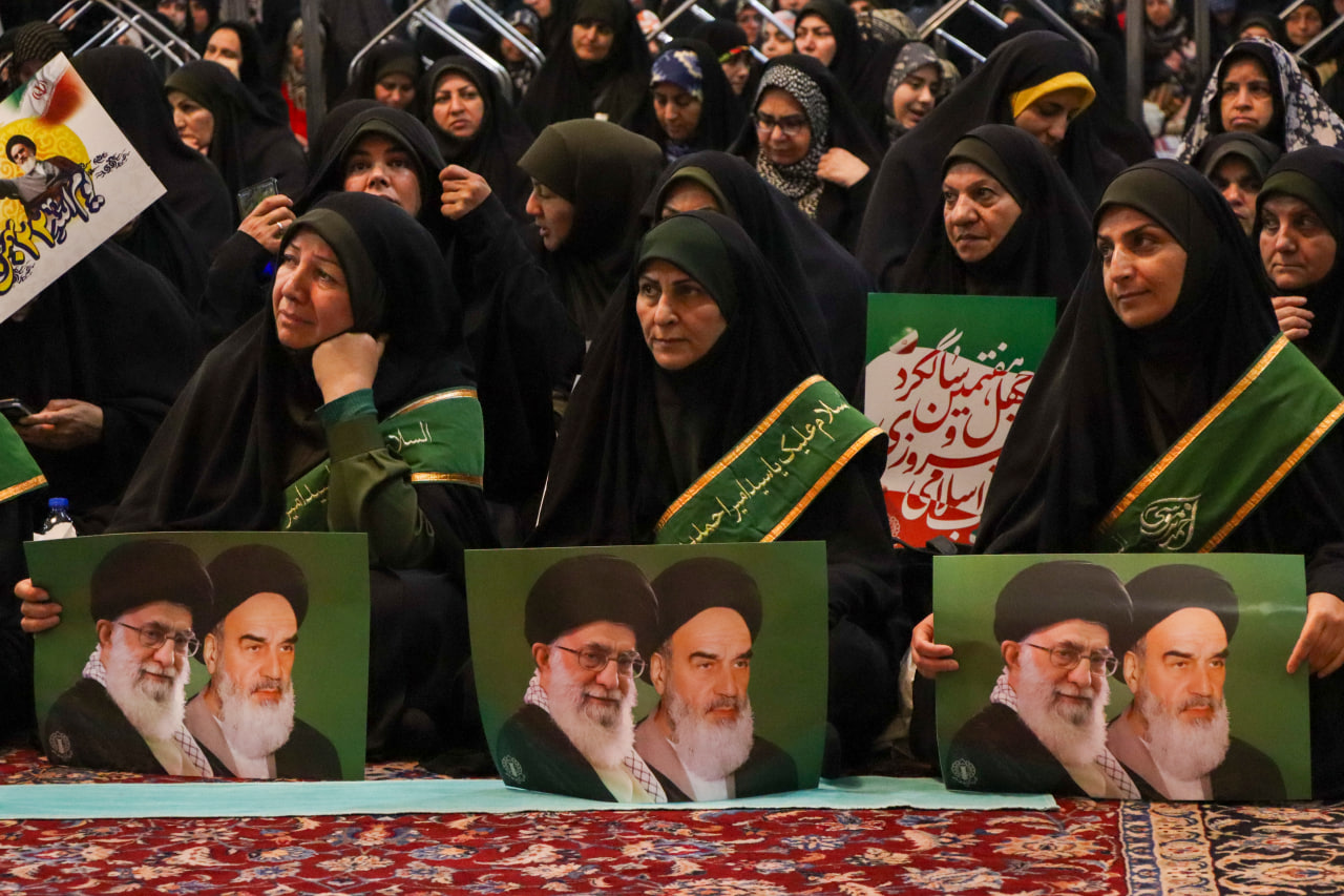 photo 2026 02 08 07 20 40 - تصاویر / میثاق انقلابی ؛ دومین آیین و اجتماع بزرگ بانوان مدافع ولایت در حرم مطهر حضرت شاهچراغ علیه السلام