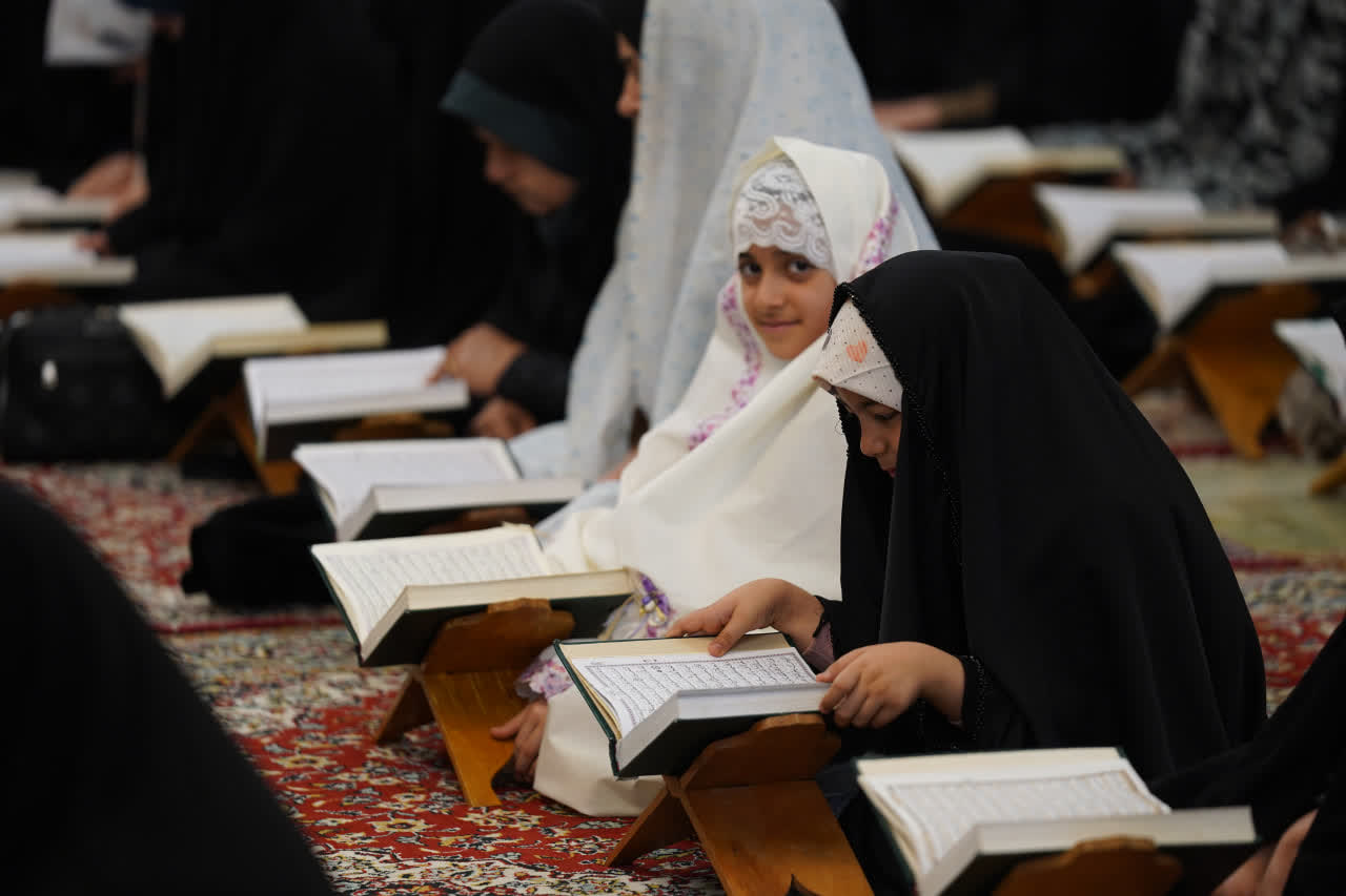 محفل جزءخوانی قرآن کریم در حرم مطهر حضرت شاهچراغ علیه السلام در اولین روز ماه مبارک رمضان photo 2026 02 19 02 35 18 - محفل جزءخوانی قرآن کریم در حرم مطهر حضرت شاهچراغ علیه السلام در اولین روز ماه مبارک رمضان