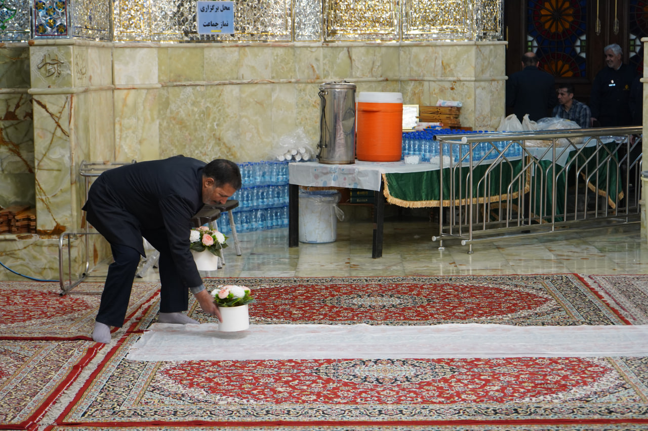 photo 2026 02 20 15 19 09 - عکس/ افطاری ساده در حرم حضرت شاهچراغ علیه السلام