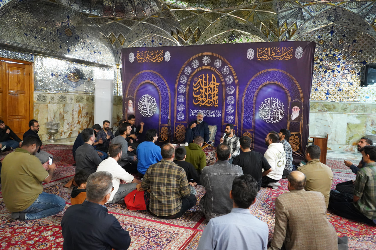 مراسم احیاء شبهای ماه مبارک رمضان در حرم مطهر شاهچراغ علیه السلام photo 2026 02 22 00 59 38 - مراسم احیاء شبهای ماه مبارک رمضان در حرم مطهر شاهچراغ علیه السلام