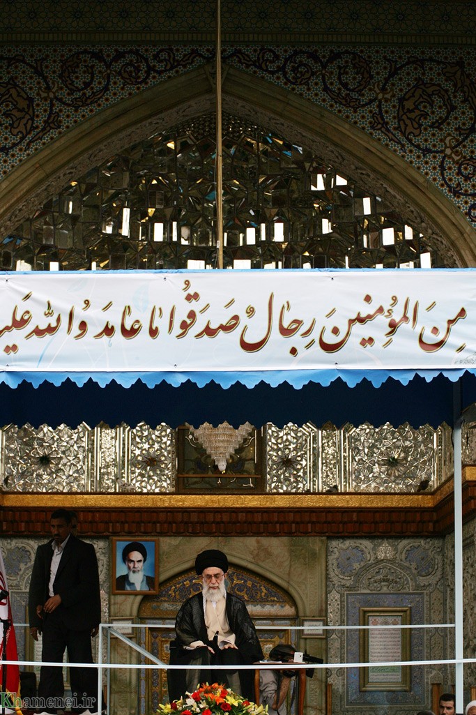 JX6J0145 - تصاویر| سخنرانی رهبر شهید انقلاب در حرم مطهر حضرت شاهچراغ علیه السلام